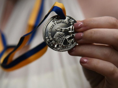 Яке значення має золота медаль та свідоцтво з відзнакою при вступі до вишу? Пояснює омбудсмен